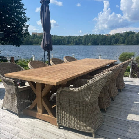 CROSS Leg Table