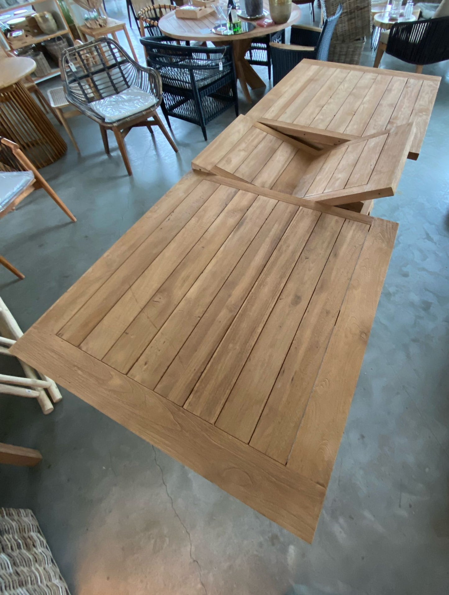 CROSS LEG Havebord - 200-250cm