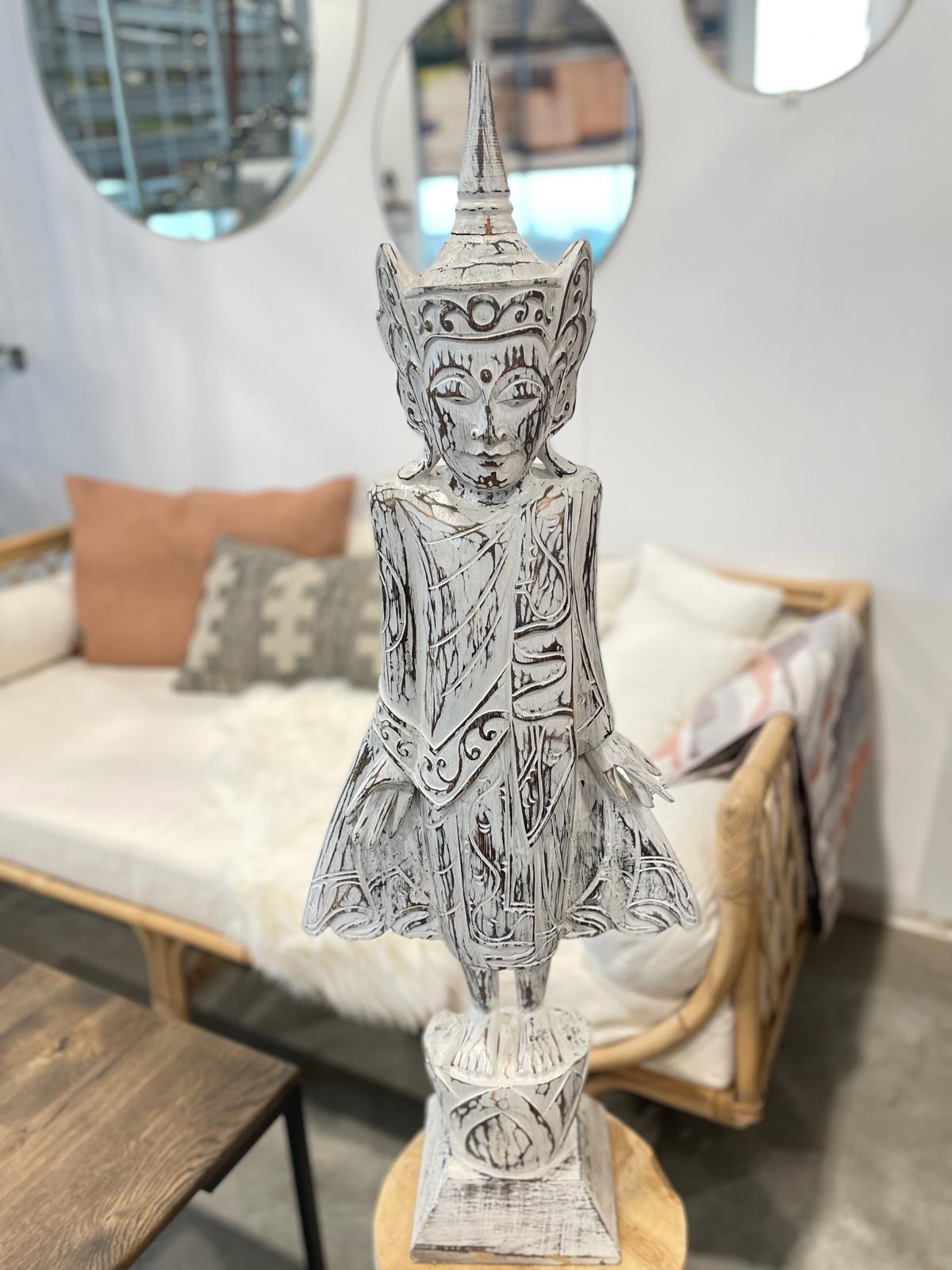 Stående Buddha