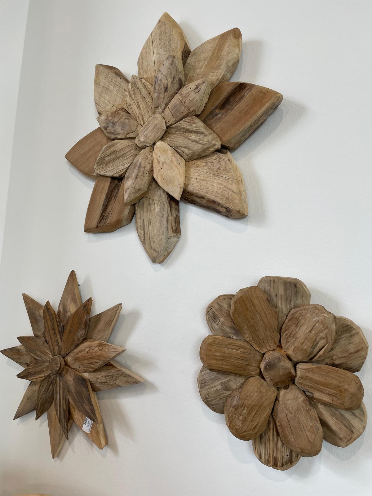 Blomster teak vægdekoration
