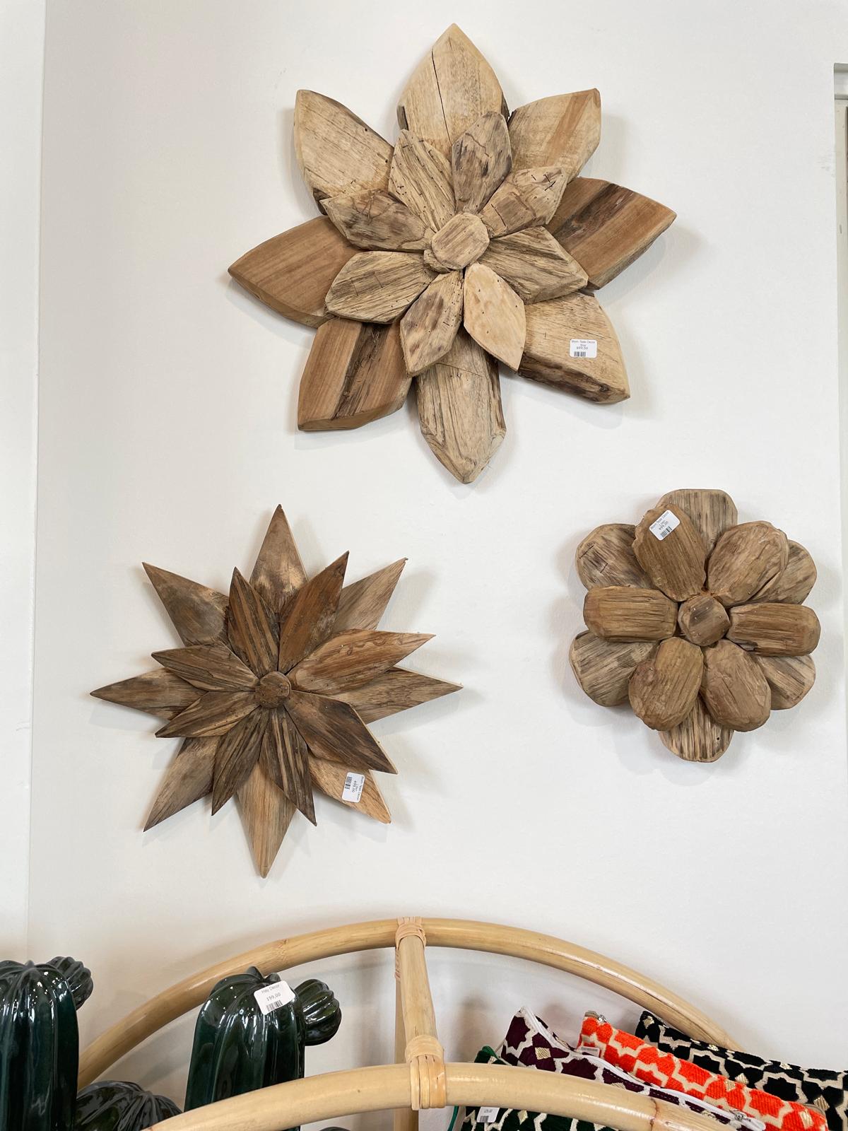 Blomster teak vægdekoration