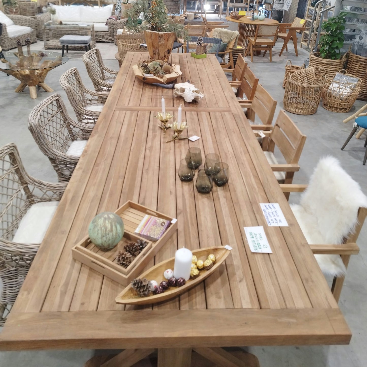 CROSS Leg Table