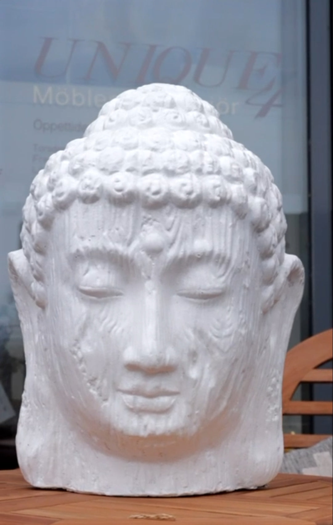 THE GREAT BUDDHA