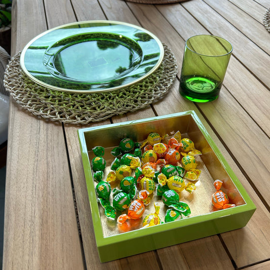 Firkantet lak serveringsbakke Grøn & guld