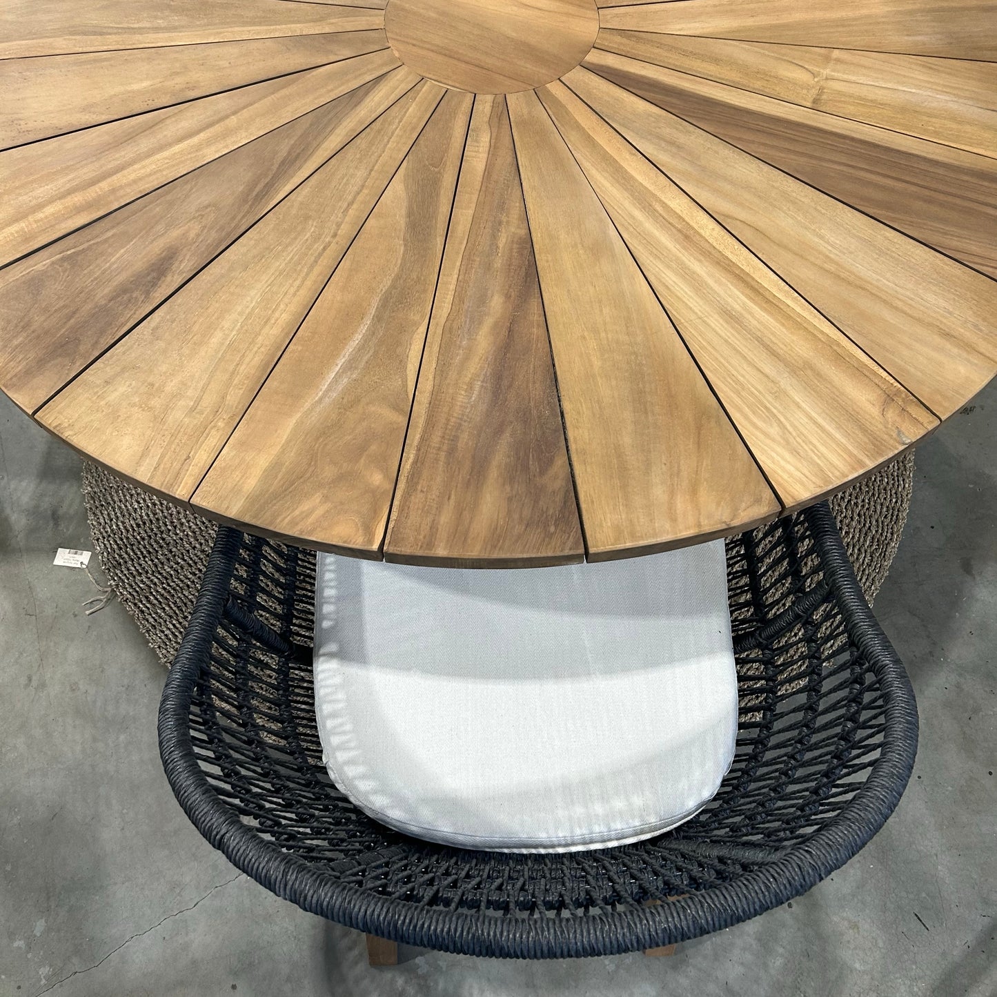 Matahari Teak Trädgårdsbord 140Ø