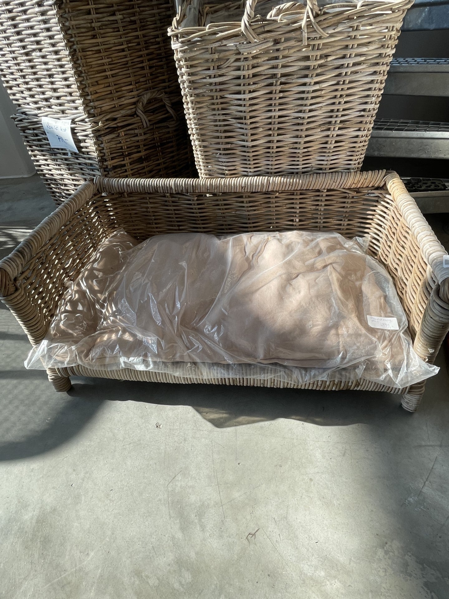 Dog bed