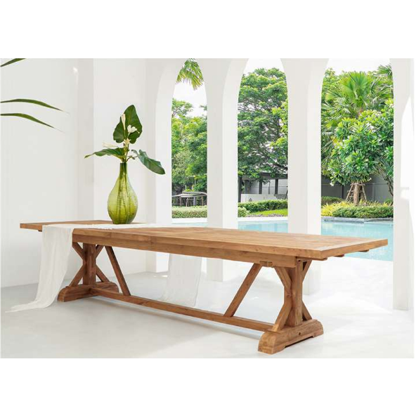 Spisebord med krydsben i genbrugt teaktræ – Indendørs og udendørs