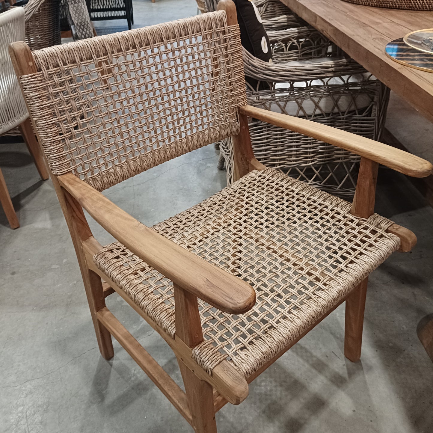 Damar Matstol med Armstöd - Teak & Rotting för Uteplatsen