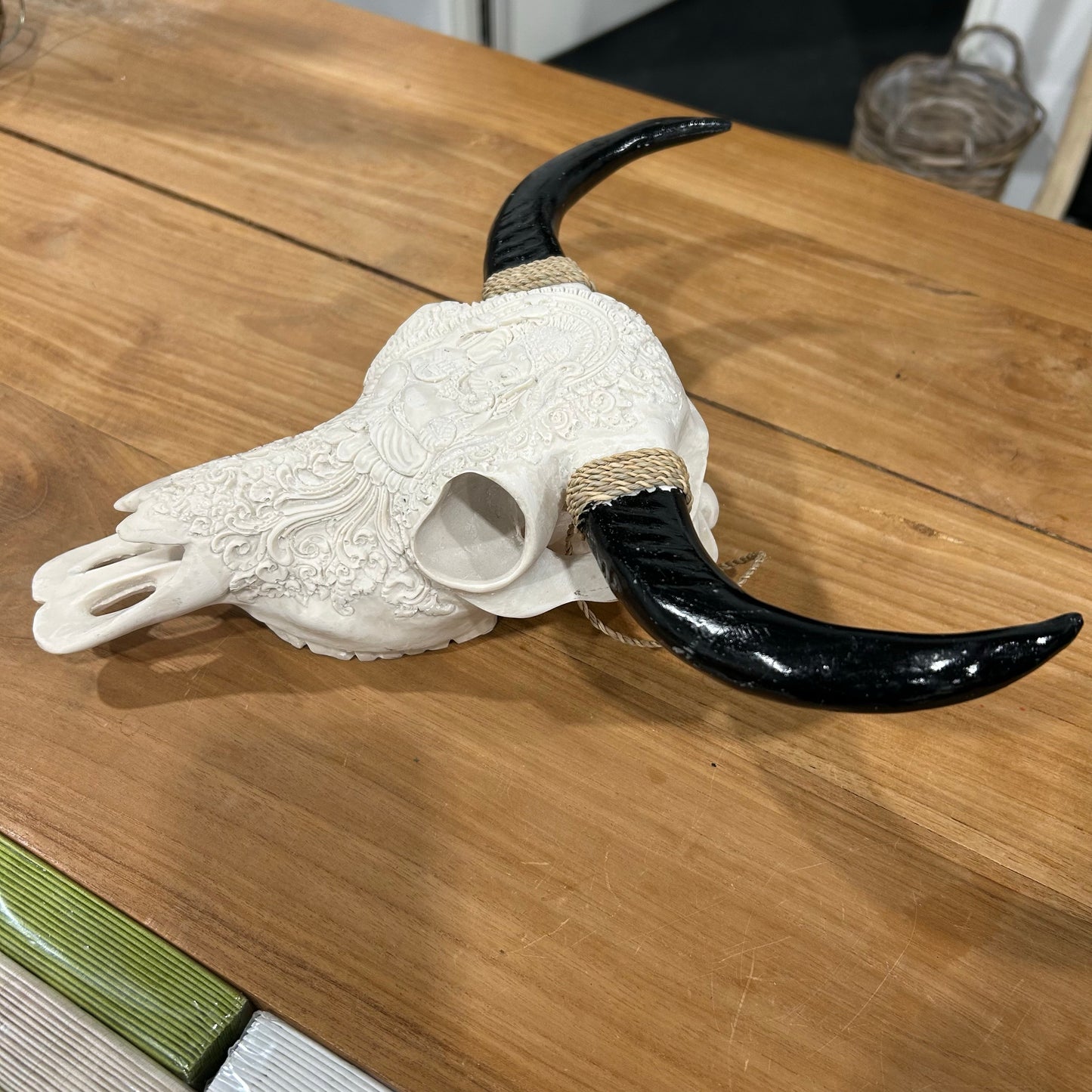 Unik Fake Cow Skull i Resin