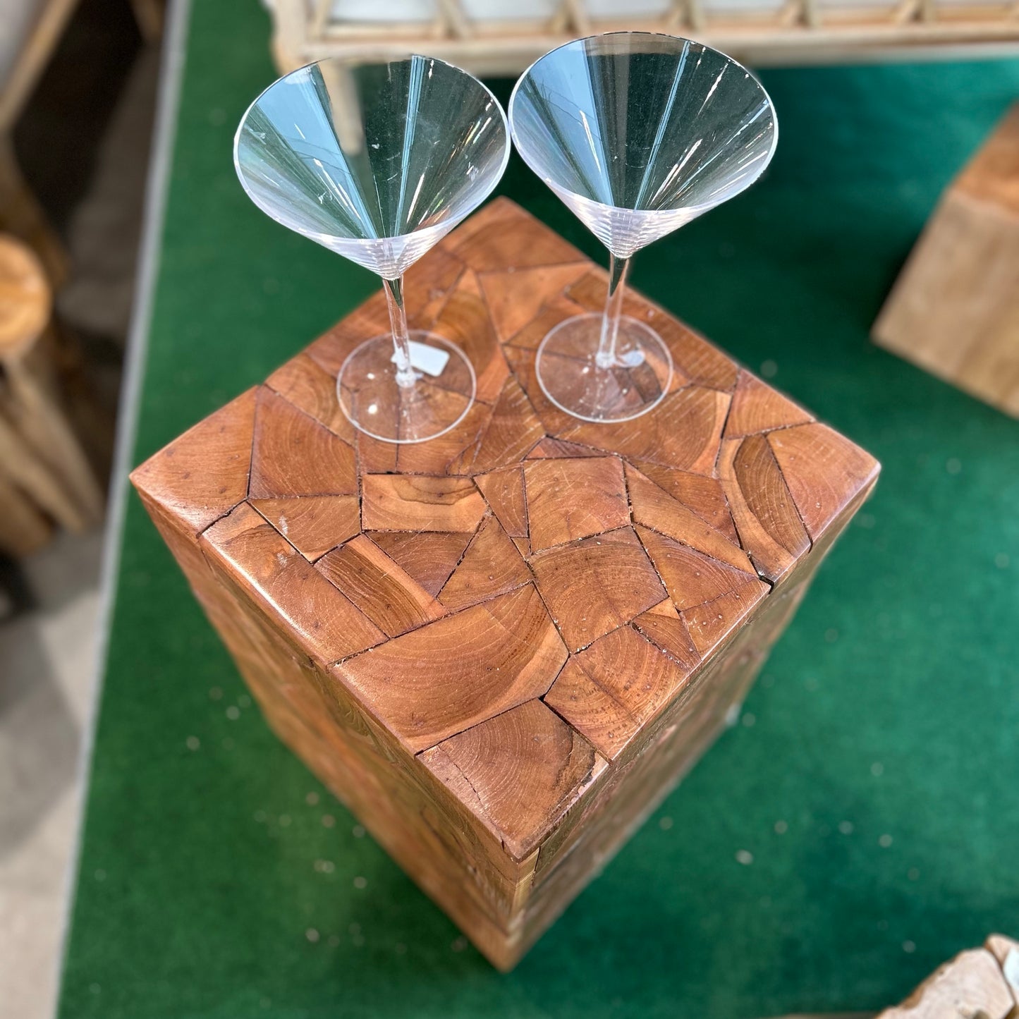Aglia Mosaic Teak Pall
