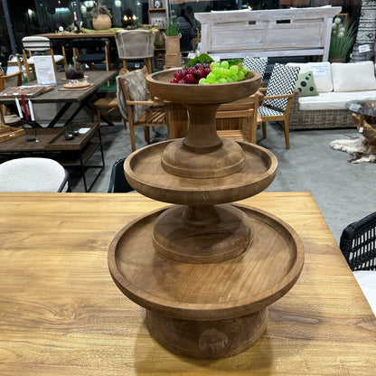 Sari Rund, förhöjd serveringsbricka i grå teak trä